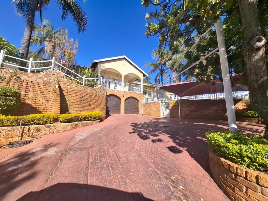 4 Bedroom Property for Sale in Safari Gardens North West